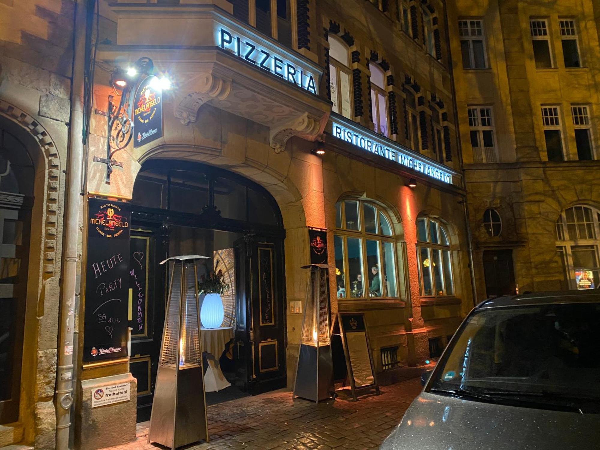 Pension Michelangelo Stadtmitte "Netflix" Айзенах Стая снимка